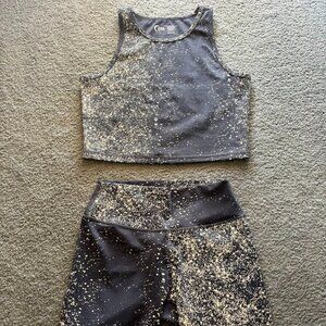 Zyia Hustle Reflective Shorts (Med) and Tank (Lg)